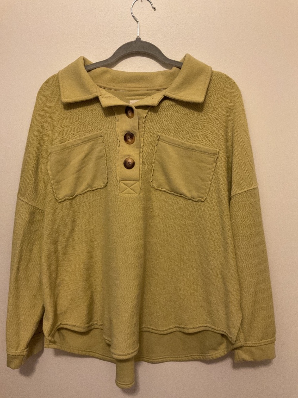 American Eagle light sage color top- Medium